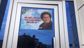 Maraqlı seçki şüarları –   “Mənə səs ver, hər gün səninlə olum” — foto 7