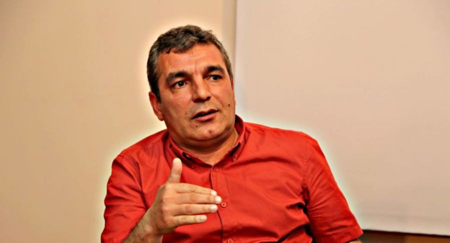 “Kağız üzərində növbəti dəfə gözəl arzuların ifadəsini görürük” -     Natiq Cəfərli