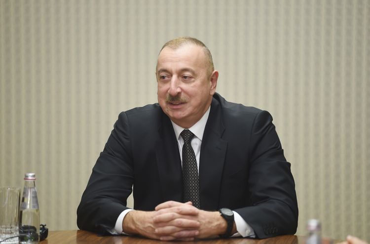 Prezident: "Xarici kreditlərə ehtiyacımız yoxdur, indi özümüz kreditoruq"