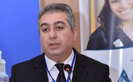 Qubad İbadoğlu: “Bütün bunlar Ermənistanda deyil, Azərbaycanda baş verir, dövləti batırmağa imkan vermək olmaz”