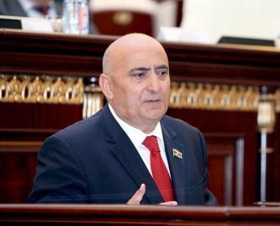 Məzahir Pənahov: "Dairə sədrinin Musa Qasımlının bacanağı olduğunu bilsəydik..."