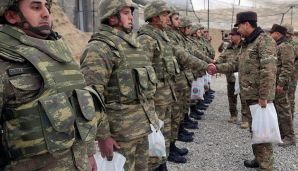 Zakir Həsənov aprel döyüşlərində azad edilmiş ön xətt mövqelərində -     FOTO - VİDEO — foto 6