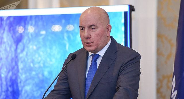 Elman Rüstəmov: “Daşınmaz əmlakın sığortalanması ilə bağlı görüləsi işlər çoxdur"