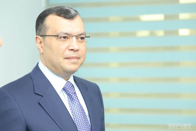 “Ailənin bir üzvü əmək haqqı alırsa, digər üzvünə birdəfəlik ödəmə verilməyəcək” -     Nazirdən AÇIQLAMA