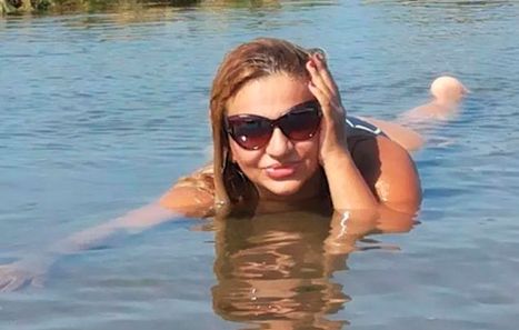Aktrisa: “Əminsiniz ki, efirə hamı alt paltarı ilə çıxır?”