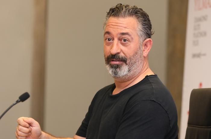 Cem Yılmaz: "Azərbaycanca danışmaq 10, türkcə danışmaq isə 700 manatdır"