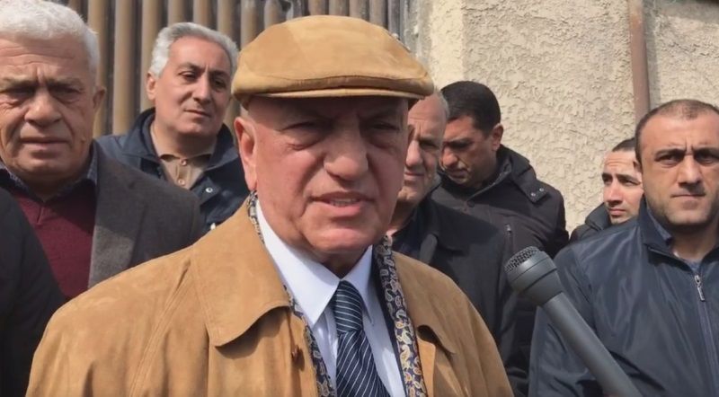 Əli İnsanov: “Prezidenti dəstəkləməliyik”