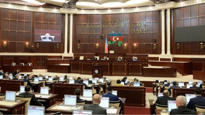 Deputat vəsiqələrinin verilməsinə başlanıldı