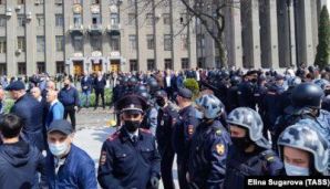 Karantin rejiminə etiraz edib icazəsiz mitinq keçirdilər -     FOTO — foto 2