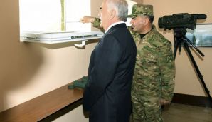 Vasif Talıbov müdafiənin ön xəttinə getdi, tapşırıq verdi -     FOTO — foto 1