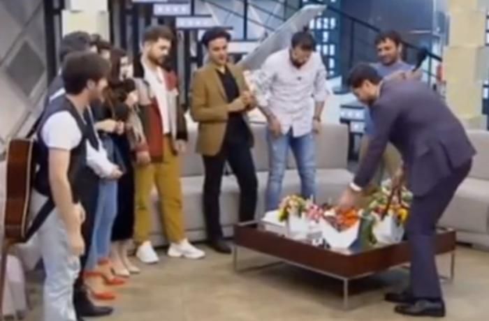 Xəzər TV-də karantin qaydaları pozuldu -       VİDEO