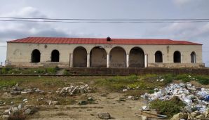 Bakıda dəmiryol stansiyası zibilliyə çevrildi –     FOTO — foto 10