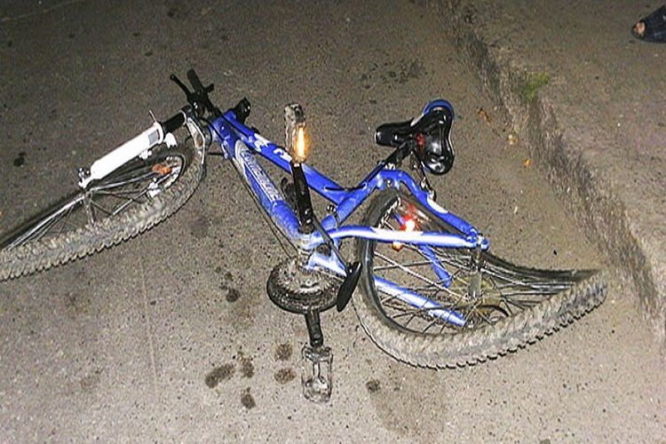 Goranboyda məktəbli velosipeddən yıxılaraq öldü