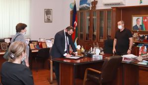 Adil Əliyev seçiciləri dinlədi –       FOTOLAR — foto 8