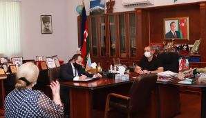 Adil Əliyev seçiciləri dinlədi –       FOTOLAR — foto 9