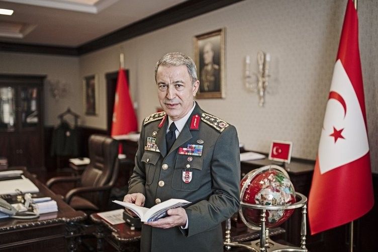 Hulusi Akar Azərbaycanda