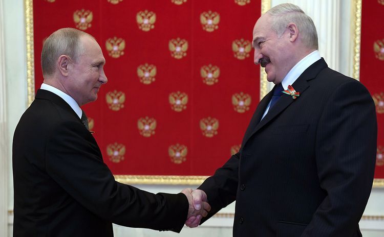 "Rusiya Belarusda keçirilən prezident seçkilərinin legitimliyini tanıyır" –     Putin