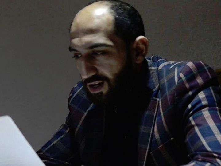 Vüqar Biləcərinin atası meyxanaçının ölüm anından danışıb ağladı -     VİDEO