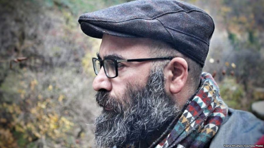 Seymur Baycan: “Azərbaycanlılara layiq olduqlarından qat-qat artıq pul paylanıb, maaş, pensiya alırlar, parklarda asudə gəzirlər