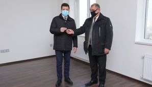 Azərbaycanda siyasi partiyalara ofis verildi — foto 1