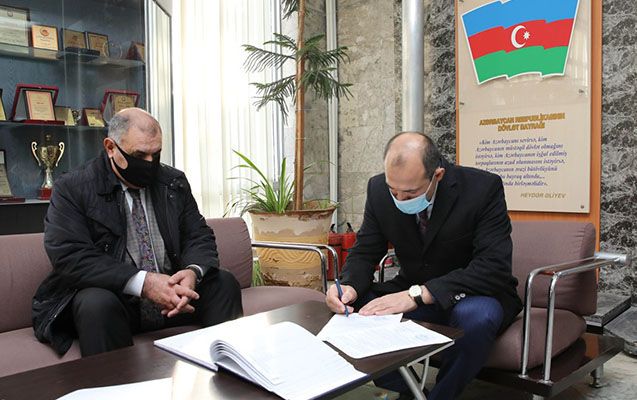 Azərbaycanda siyasi partiyalara ofis verildi