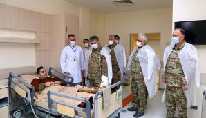 Müdafiə naziri hərbi hospitalda olub -       FOTO — foto 1