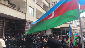 Adil Əliyevin seçicilərlə görüşündə izdiham yaşandı –         VİDEO - FOTO — foto 13