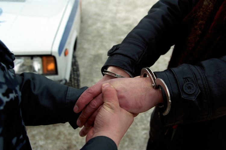 Bakıda ata və oğul həbs edildi