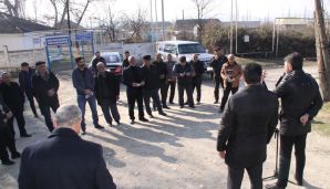 Ayaz Qocamanov daha bir şəhid ailəsini ziyarət etdi -     Görüşlər davam edir – FOTOLAR — foto 7