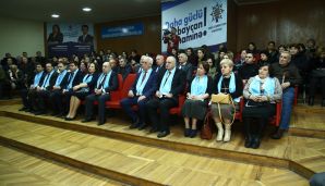 YAP-ın Gəncədən olan 4 namizədinin seçicilərlə görüşləri davam edir -   FOTOLAR — foto 5