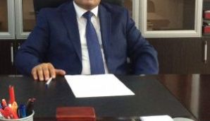 Təhsil şöbəsinin müdiri şikayətçilərdən qaçdı -     VİDEO — foto 1