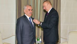 Prezident Vasif Talıbova “Şərəf” ordenini təqdim etdi — foto 1
