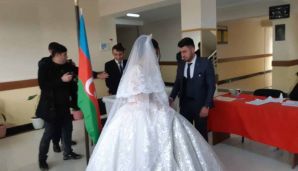 Bəy və gəlin səs verdi -      FOTO — foto 1