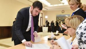 İlham Əliyev və ailə üzvləri səs verdilər -   FOTOLAR ƏLAVƏ OLUNUB — foto 2