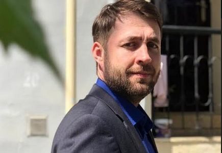 Həmkarı Mətanəti tənqid etdi:      “18 il efir üzünə həsrət qoymuşdular”