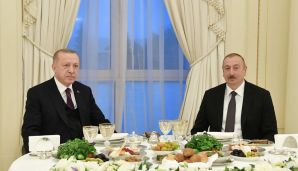 İlham Əliyev Ərdoğanın şərəfinə ziyafət verdi — foto 1