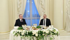 İlham Əliyev Ərdoğanın şərəfinə ziyafət verdi — foto 2