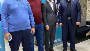 Baş redaktorlar Rauf Arifoğlunun seçki qərargahını ziyarət etdilər -       FOTOLAR — foto 2