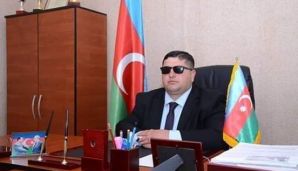 Mahir Abbaszadənin rəqibinə at belində imza verdilər — foto 1