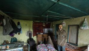 “Robinzon”un son müsahibəsi: “İnsan xatirələrinin yox olduğunu görəndə mənəvi olaraq yıxılır” -   FOTOLAR — foto 3