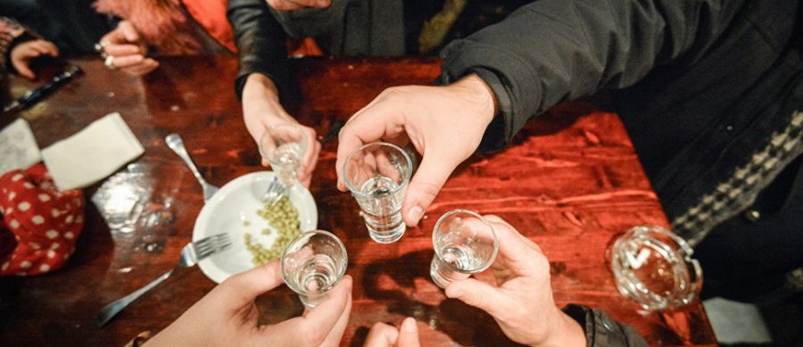 Sumqayıtda içki məclisindən sonra meyitləri aşkarlandı