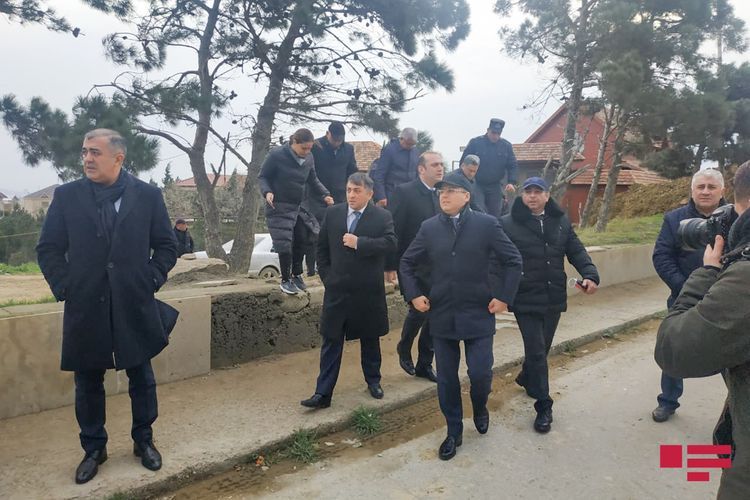 İcra başçısı sürüşmə baş verən əraziyə gəldi