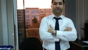 Deputatlığa namizəd Mixail Zabelinin rəqibi qanunu pozdu -     FOTO — foto 1