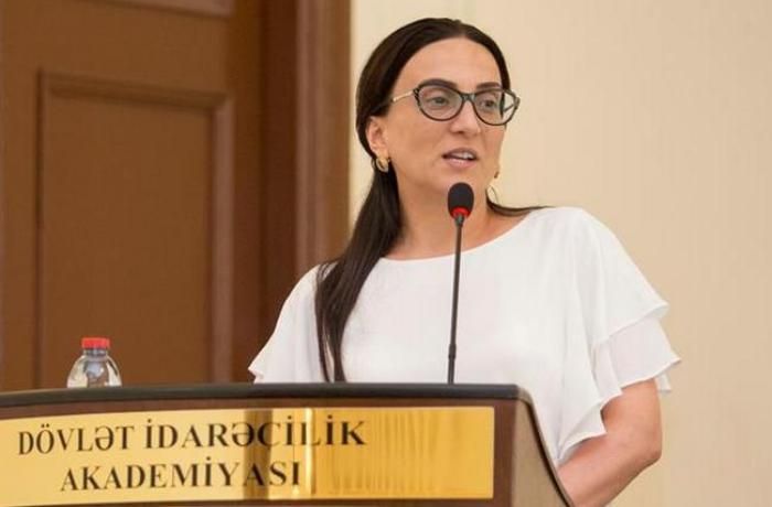 Aprel şəhidinin xanımı jurnalistlərə müraciət etdi