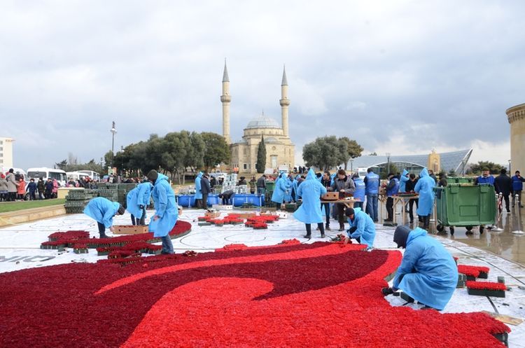 BŞİH “Şəhidlər Xiyabanı”nda hazırlıq işləri aparır -   FOTOLAR