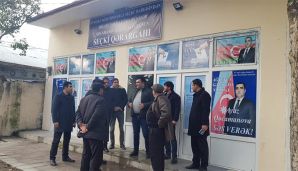 Ağsuda Ayaz Qocamanovun seçki qərargahı fəaliyyətə başladı -   FOTOLAR — foto 2