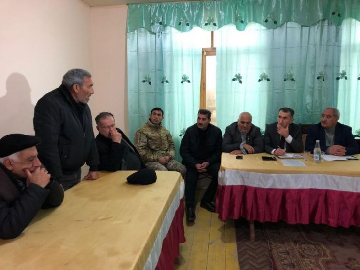 Fəzail Ağamalı Qarabağ qaziləri ilə görüşdü