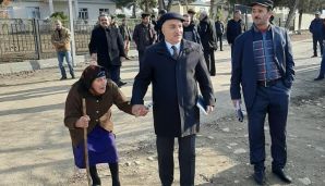 Tahir Kərimli təşviqata şəhidin evini ziyarətlə başladı — foto 1