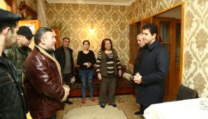 Seçicilər: Birmənalı olaraq Naqif Həmzəyevə səs verəcəyik -     FOTO - VİDEO — foto 2