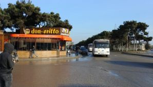 Sabunçuda piyadalar təhlükə ilə üzləşib –   Yolda zolaq silinib — foto 1